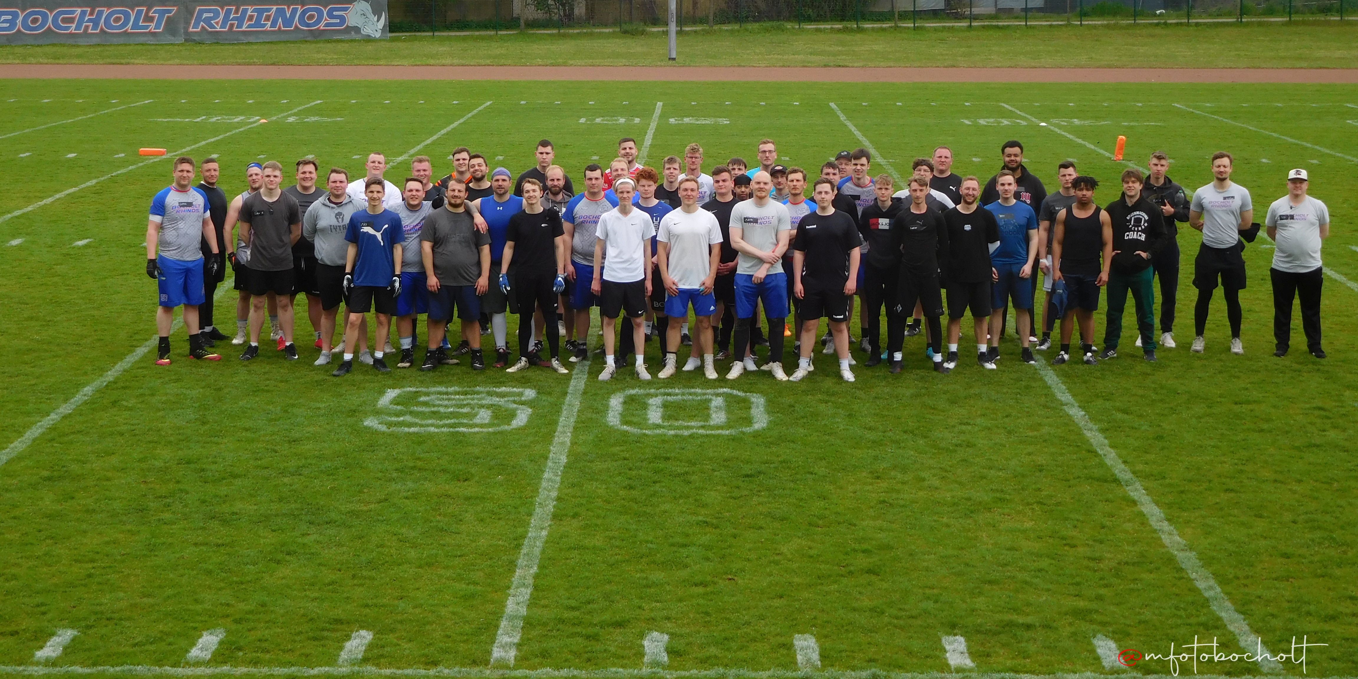 tl_files/Abteilungen/American Football/1 Bilder/HerrenTeam.jpg